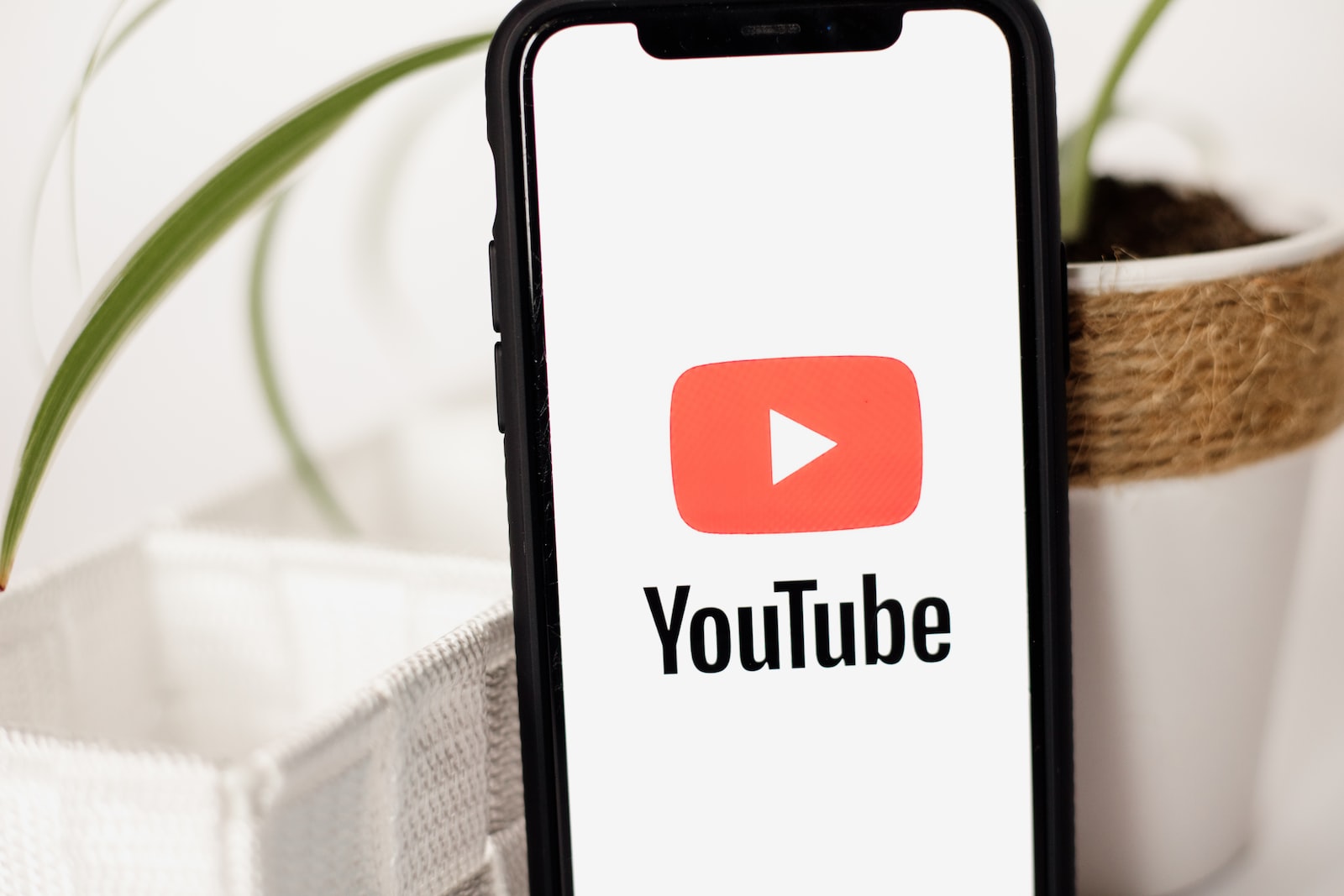 How to download videos from YouTube using y2mate